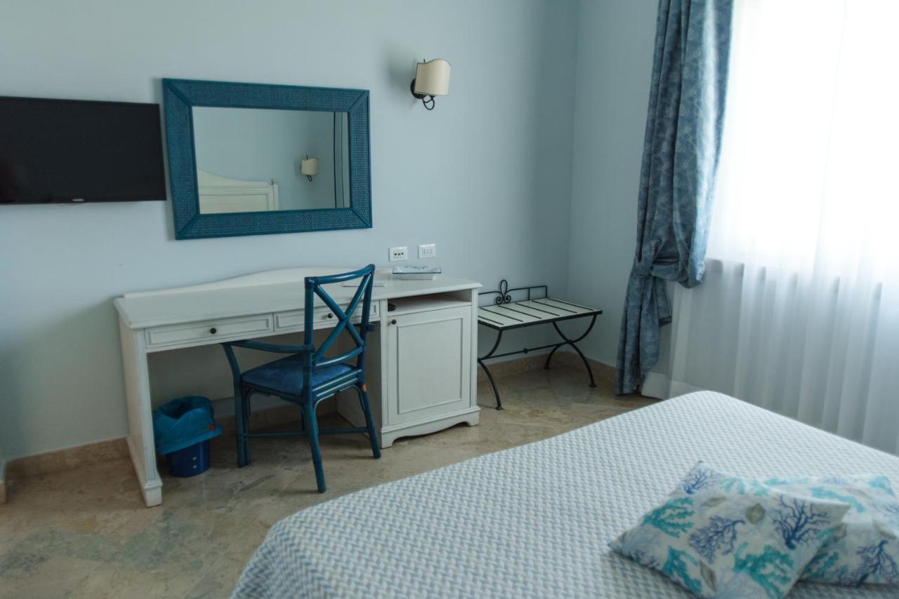 Готель Relais Antiche Saline Torre Nubia Екстер'єр фото