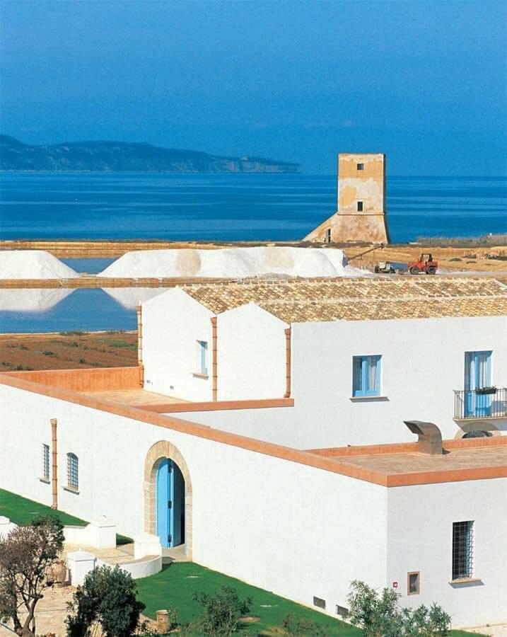 Готель Relais Antiche Saline Torre Nubia Екстер'єр фото